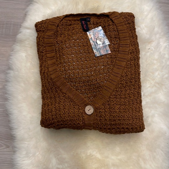 Sacred Threads Sweater. Large. CL/GR09. 213848 - Picture 3 of 5